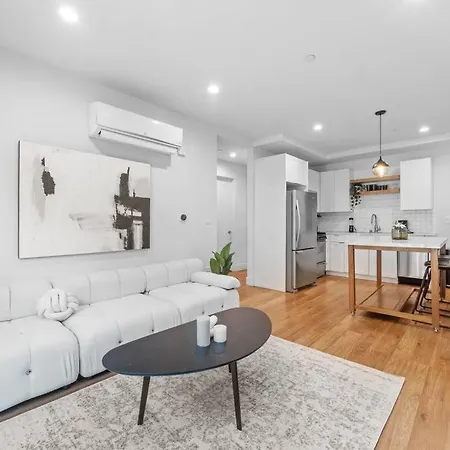 Versatile Luxury Oasis
